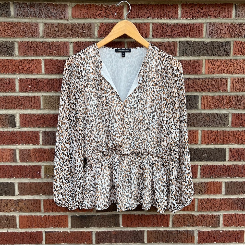Banana Republic Cream and Tan Speckled Balloon Sleeve Smocked Blouse Top
